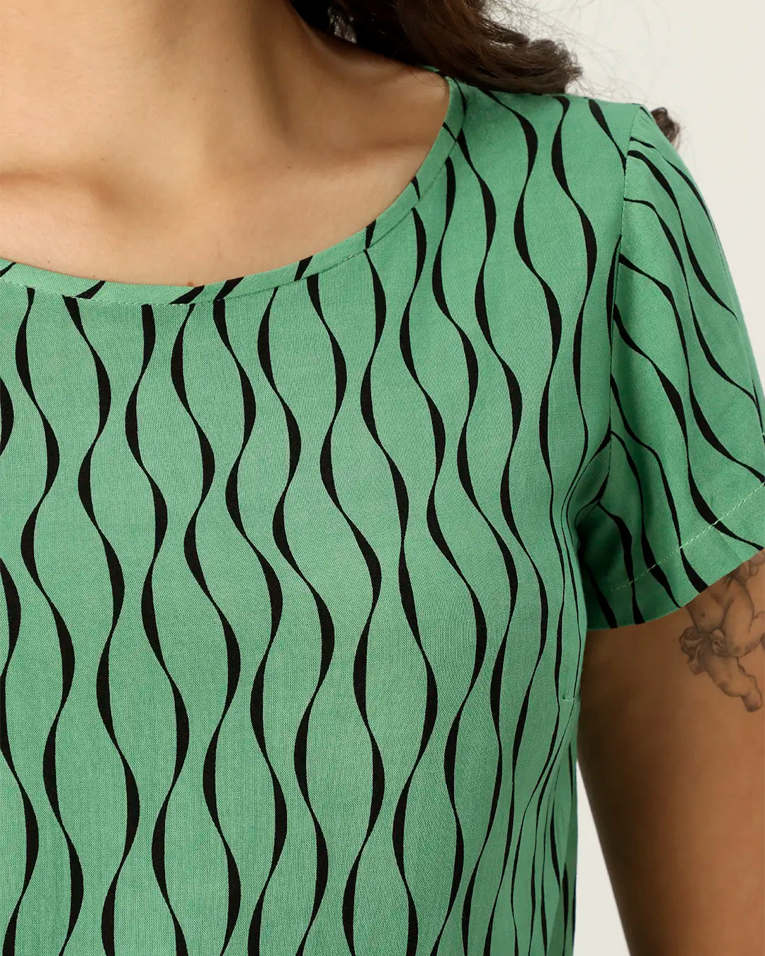 BLUSA MÁGICA - PRETO E VERDE