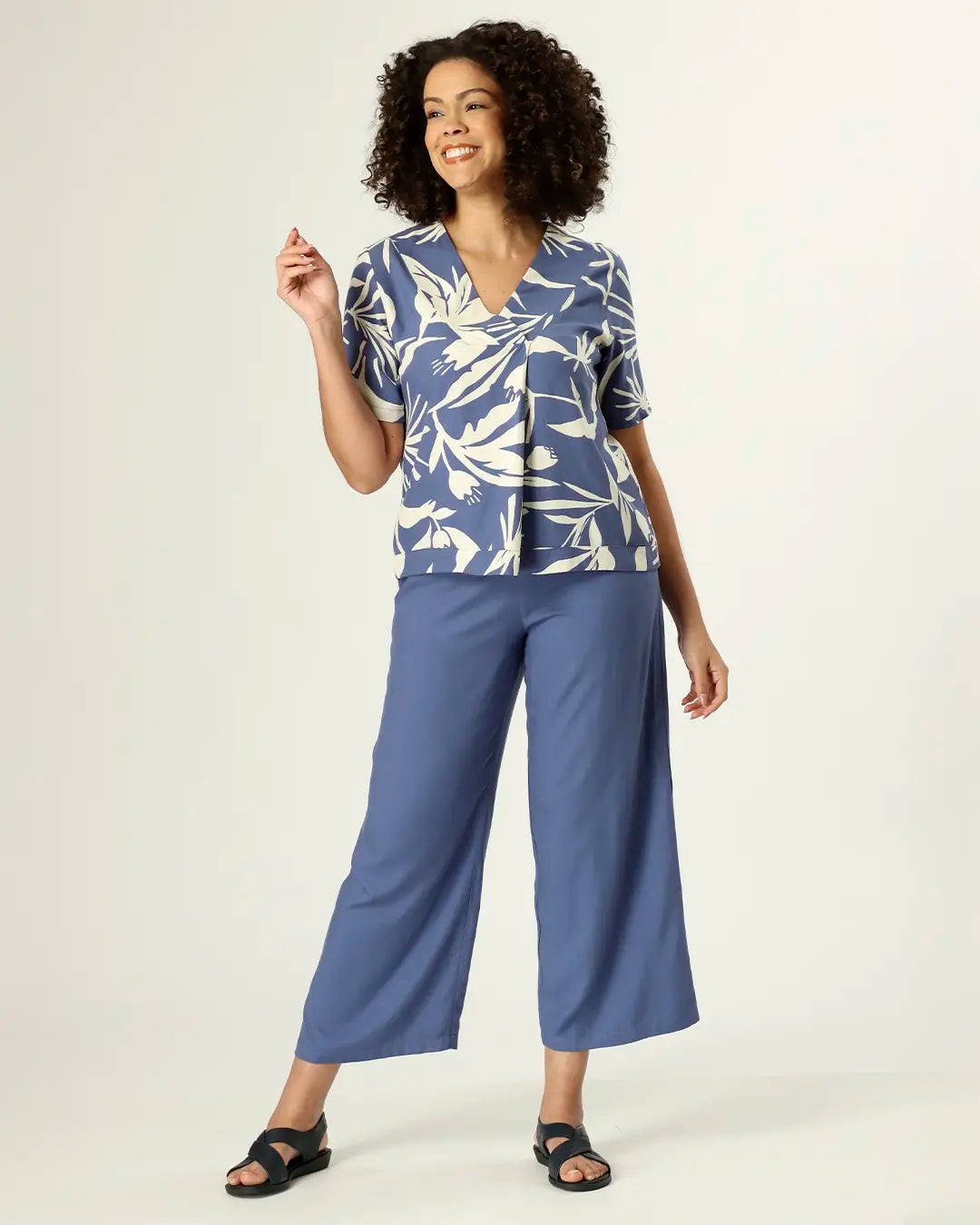 BLUSA NAGÓIA - FLORAL AZUL
