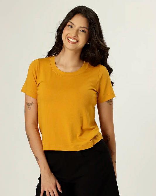 CAMISETA RETA - MOSTARDA