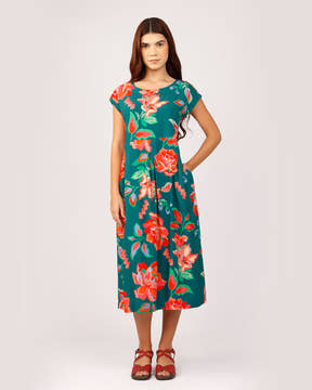 VESTIDO NÚCLEO - ESTAMPA FLORAL