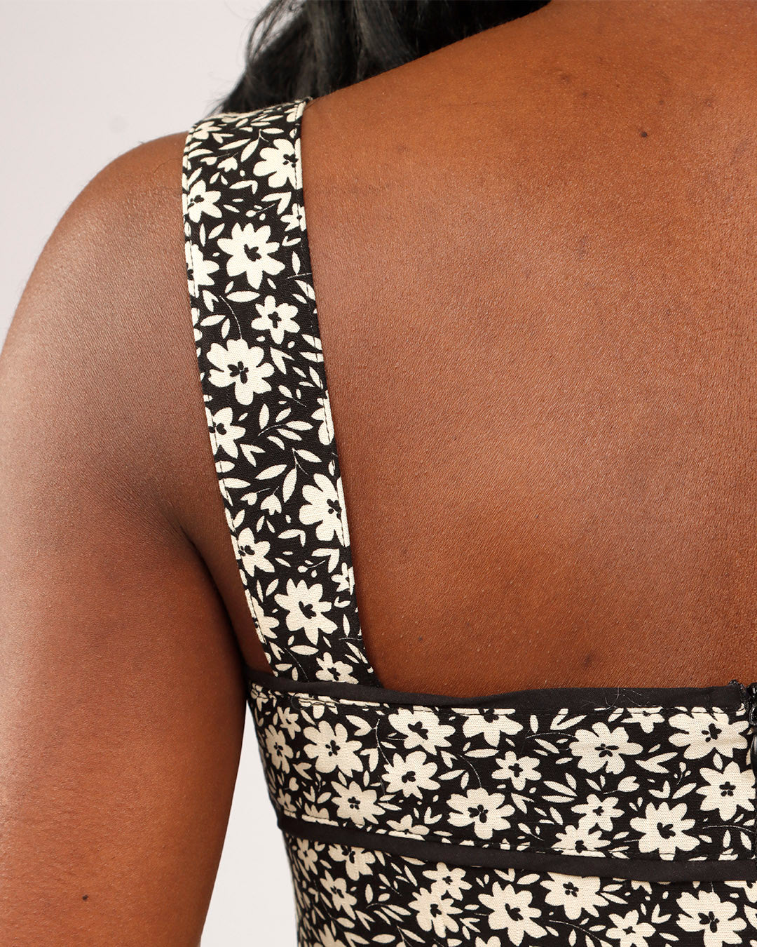 VESTIDO NORDESTE - FLORAL PRETO/BRANCO