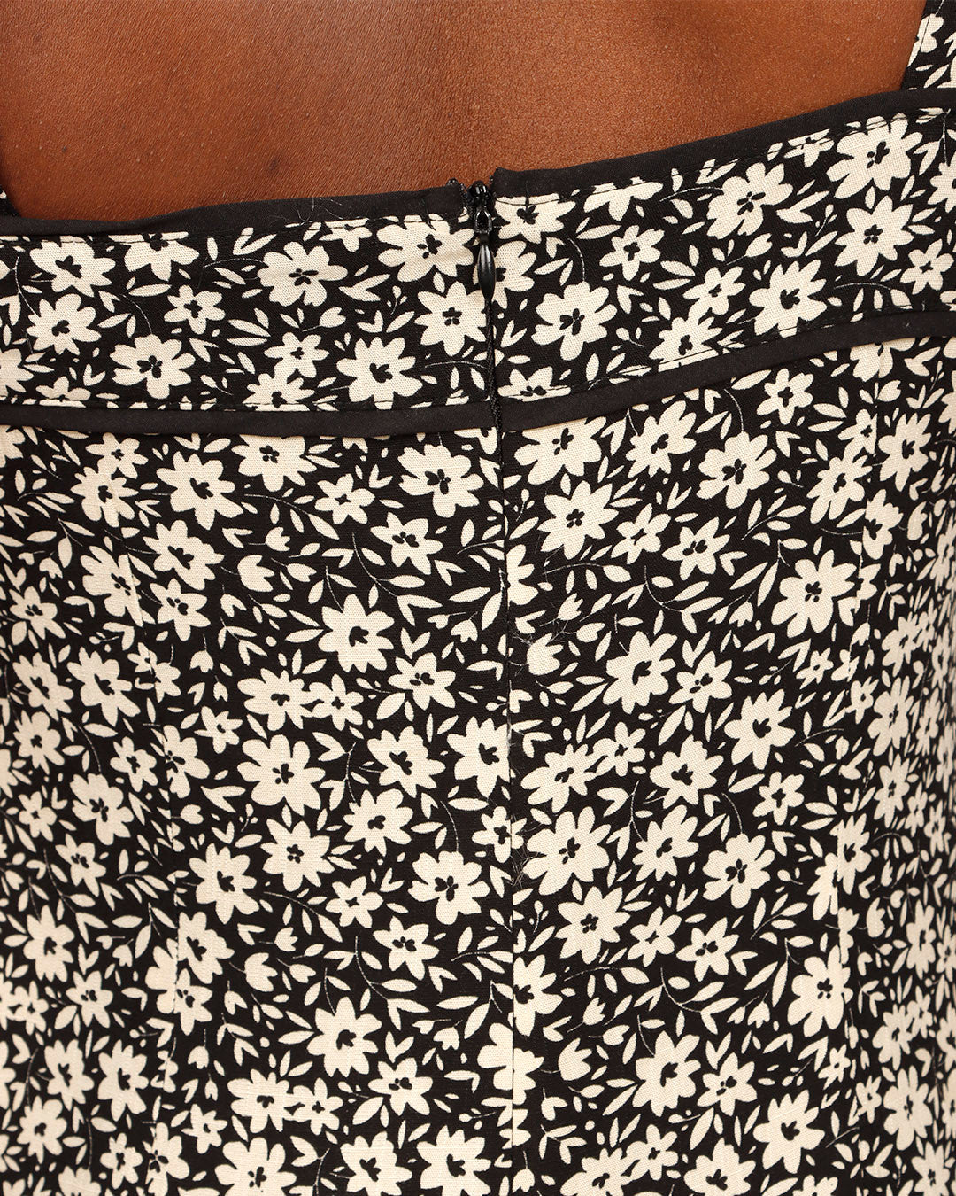 VESTIDO NORDESTE - FLORAL PRETO/BRANCO