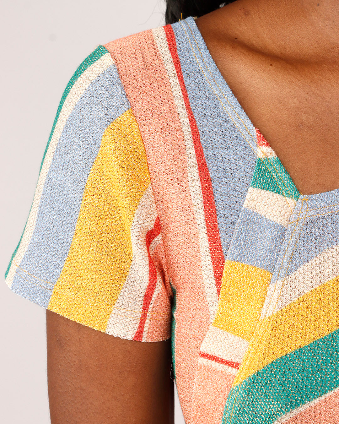 CAMISETA PINHÃO - ARCO ÍRIS