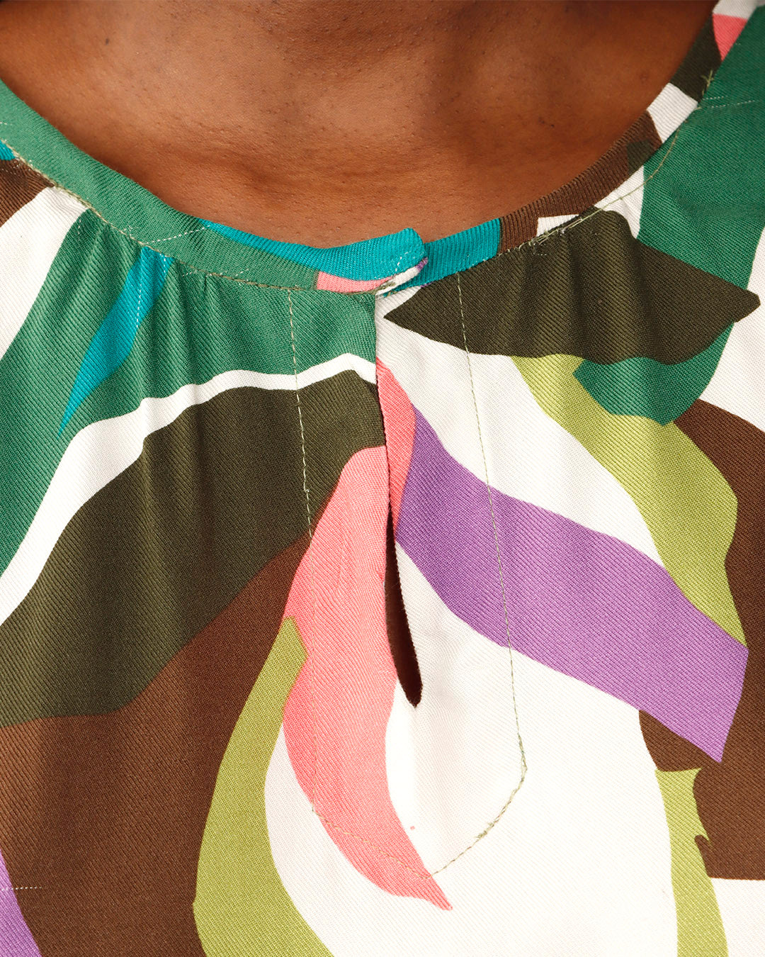 REGATA SELVA - ABSTRATO