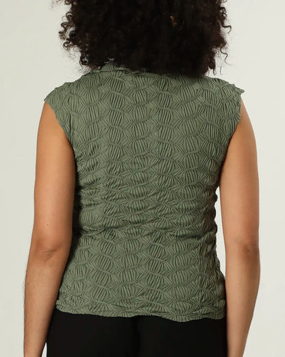 CAMISETA GÊNESIS - VERDE MILITAR