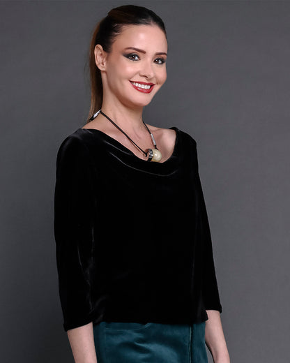 Camiseta Véu- Preto